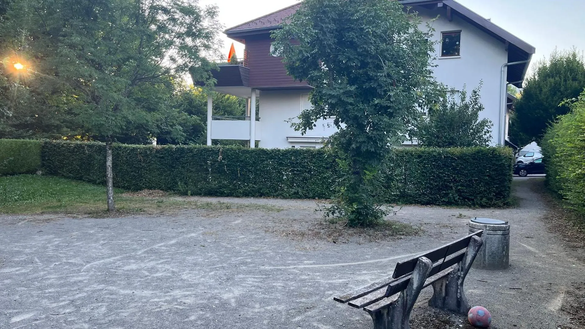 Entre Lac D'Annecy Et Montagnes, Golf Et Parapente A Pieds Talloires Frankrijk